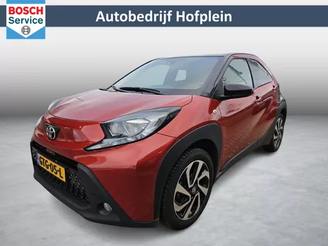 Toyota Aygo X 1.0 VVT-i MT Pulse Navigatie By App | Car play | Camera | Stoelverwarming | Cruise control | LM-Velgen | Electr Ramen ( Vestiging - Vianen Tel: 0347-371248 )