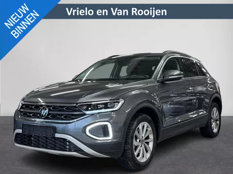 Volkswagen T-Roc 1.5 TSI Life Business | ACC | Parkeersensors Voor en Achter | Carplay | Cruise | LM Velgen | ( Vestiging - Nieuwegein )