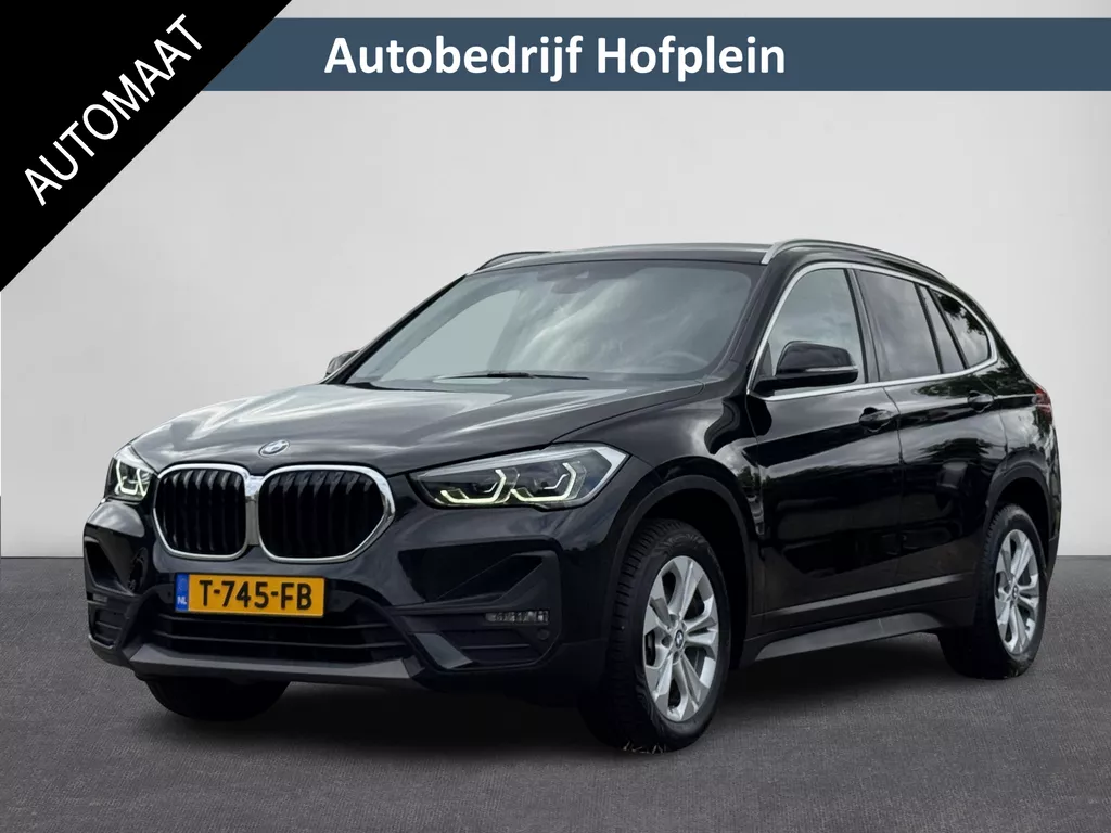 BMW X1 sDrive18iA High Executive  |&euro; 1.000 INRUILPREMIE | Cruise Control | Camera | Navigatie | Stoelverwarming | LM-Velgen | Climate Control | Elektrisch bedienbare Achterklep | Parkeer Sensoren voor en achter | LED Verlichting